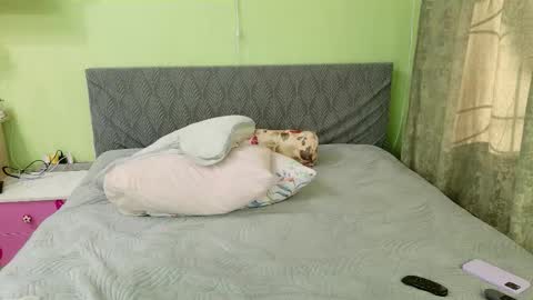 Kira online show from February 2026 06:33:02 AM