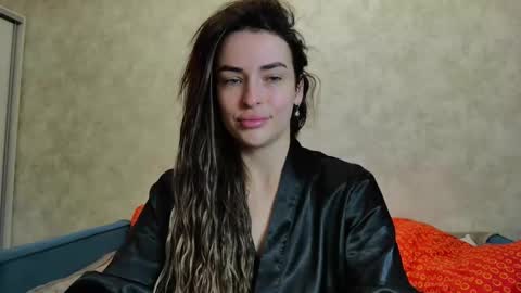 Snapshot of kira_love1 chatting on April 2026 05:45:01 AM Kira love1 online show from April 2026 05:45:01 AM