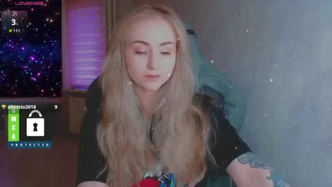 you know thumb up me please its important online show from April 2026 04:47:02 PM