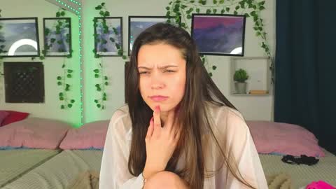 Kira online show from January 2025 11:34:02 PM