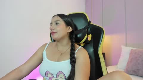K I R A online show from May 2026 12:43:02 PM