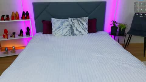 Kira online show from February 2025 09:54:01 AM