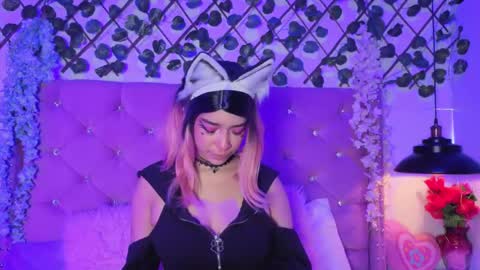 Kira online show from May 2026 08:14:01 PM