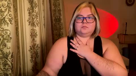 Snapshot of kiracobb chatting on December 2024 07:49:01 PM Just Kira online show from December 2024 07:49:01 PM