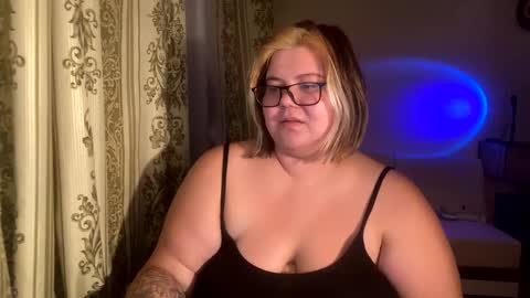 Snapshot of kiracobb chatting on December 2024 01:18:02 PM Just Kira online show from December 2024 01:18:02 PM