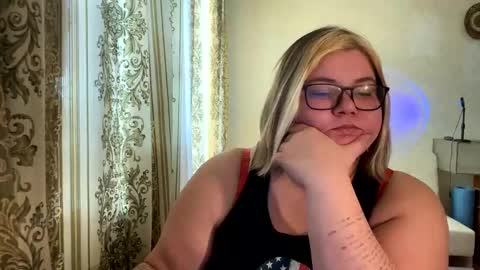 Snapshot of kiracobb chatting on December 2024 10:24:01 AM Just Kira online show from December 2024 10:24:01 AM