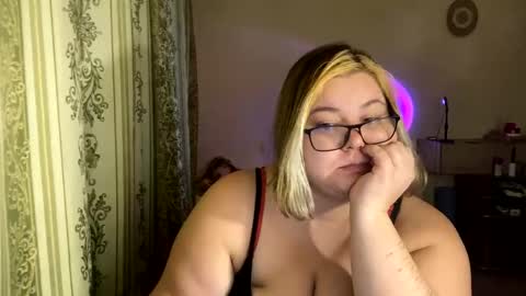 Snapshot of kiracobb chatting on December 2024 12:19:02 PM Just Kira online show from December 2024 12:19:02 PM