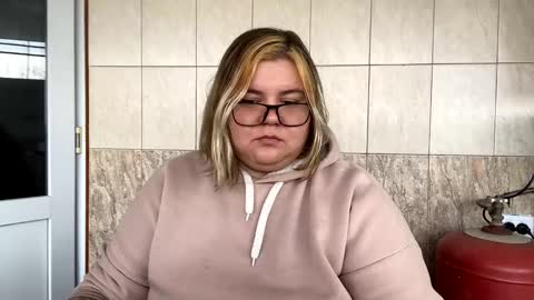 Snapshot of kiracobb chatting on December 2024 10:59:01 AM Just Kira online show from December 2024 10:59:01 AM