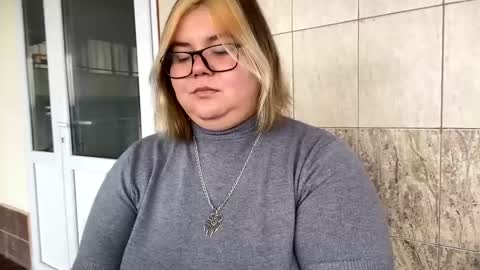 Snapshot of kiracobb chatting on December 2024 09:06:02 AM Just Kira online show from December 2024 09:06:02 AM