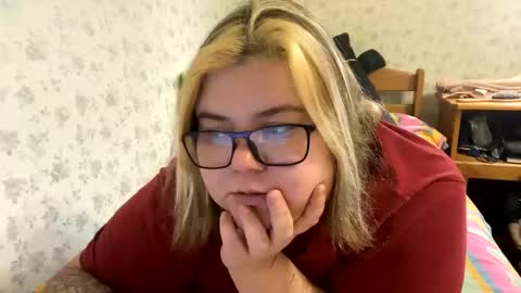 Snapshot of kiracobb chatting on December 2024 10:03:02 AM Just Kira online show from December 2024 10:03:02 AM