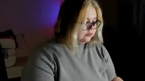 Snapshot of kiracobb chatting on February 2025 08:30:01 PM Just Kira online show from February 2025 08:30:01 PM