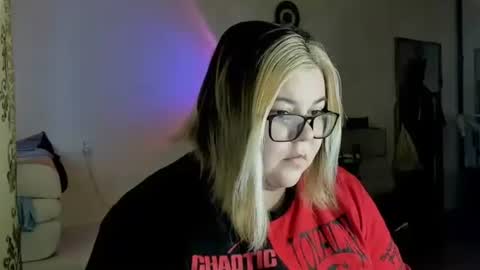 Snapshot of kiracobb chatting on February 2025 01:08:02 PM Just Kira online show from February 2025 01:08:02 PM