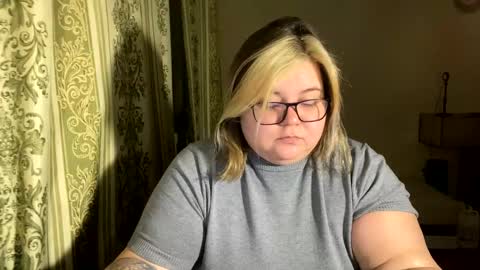 Snapshot of kiracobb chatting on February 2025 08:42:01 PM Just Kira online show from February 2025 08:42:01 PM