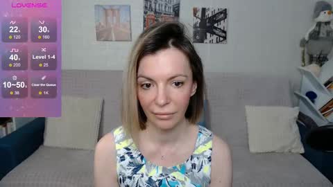 kiramartins cat online show from January 2025 03:22:01 AM