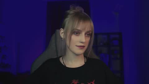 Snapshot of kiramontoyaa chatting on February 2026 02:53:01 AM Kira online show from February 2026 02:53:01 AM