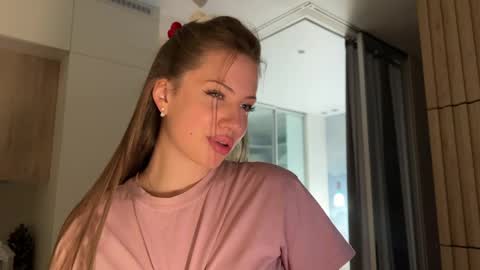 Kira online show from March 2026 04:30:02 PM