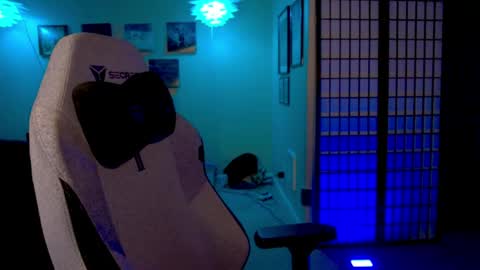 KiraSpitQueen online show from March 2026 03:40:01 AM