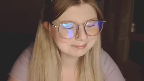 Snapshot of kirayume chatting on May 2026 05:51:01 PM KiraYume online show from May 2026 05:51:01 PM