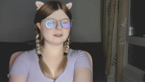 Snapshot of kirayume chatting on May 2026 07:10:01 PM KiraYume online show from May 2026 07:10:01 PM
