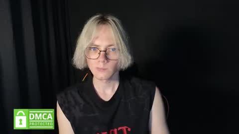 Snapshot of kirill_20_cm chatting on June 2026 07:53:02 PM Kirill and Andrey online show from June 2026 07:53:02 PM