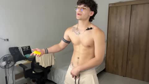 Snapshot of kisan_smith chatting on February 2025 06:12:02 AM Kisan online show from February 2025 06:12:02 AM