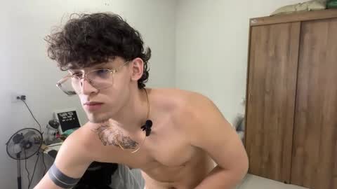 Snapshot of kisan_smith chatting on February 2025 03:25:02 AM Kisan online show from February 2025 03:25:02 AM