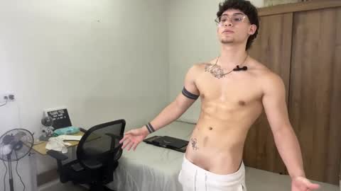 Snapshot of kisan_smith chatting on February 2025 06:17:02 AM Kisan online show from February 2025 06:17:02 AM