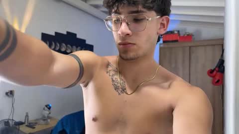 Snapshot of kisan_smith chatting on September 2025 05:08:02 AM Kisan online show from September 2025 05:08:02 AM