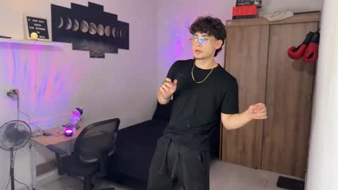 Snapshot of kisan_smith chatting on October 2025 02:20:01 AM Kisan online show from October 2025 02:20:01 AM