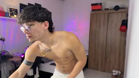 Snapshot of kisan_smith chatting on November 2025 01:15:01 AM Kisan online show from November 2025 01:15:01 AM