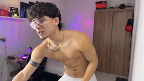 Snapshot of kisan_smith chatting on November 2025 01:26:01 AM Kisan online show from November 2025 01:26:01 AM