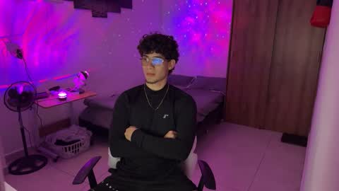 Snapshot of kisan_smith chatting on December 2025 02:17:01 AM Kisan online show from December 2025 02:17:01 AM