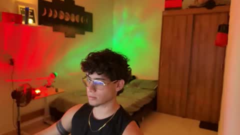 Snapshot of kisan_smith chatting on December 2025 03:13:01 AM Kisan online show from December 2025 03:13:01 AM