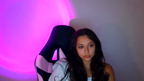 Snapshot of kiss_ameliaa chatting on October 2025 10:48:02 AM kiss_ameliaa online show from October 2025 10:48:02 AM
