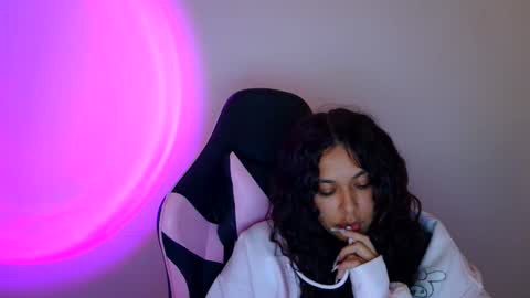 Snapshot of kiss_ameliaa chatting on October 2025 09:21:01 AM kiss_ameliaa online show from October 2025 09:21:01 AM