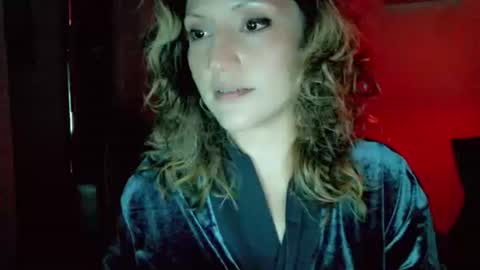 Snapshot of kissahsins chatting on November 2025 10:15:02 AM Kissah Kreampuff online show from November 2025 10:15:02 AM