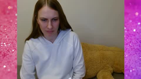 Allie online show from December 2025 04:02:01 PM