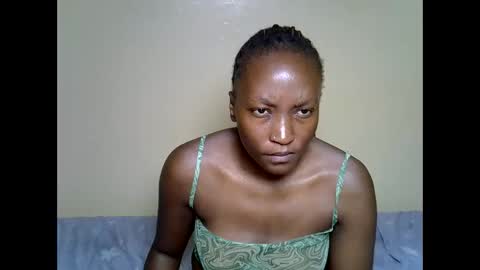 kissandchaoss online show from May 2026 02:43:01 PM
