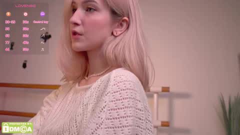 Snapshot of kisskiss_muah chatting on November 2025 02:08:01 PM Kate  online show from November 2025 02:08:01 PM