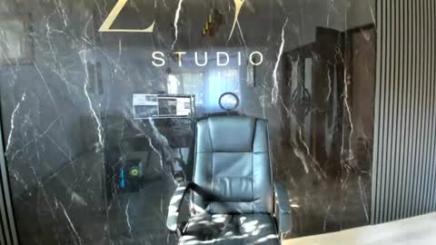 Snapshot of kissmymissy_ chatting on July 2026 02:41:02 PM KissMyMissy online show from July 2026 02:41:02 PM