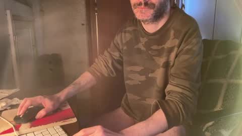 kissofbanned1983 online show from April 2026 03:47:01 PM