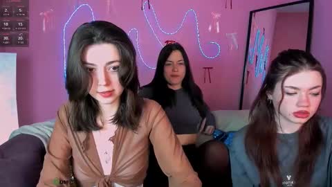 kitniss online show from March 2026 08:14:01 PM