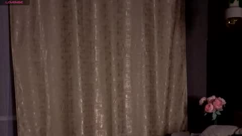 The sexy fox Kitsune online show from November 2025 08:08:01 PM