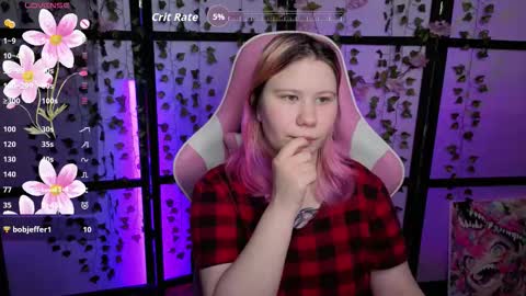 kitsune_little online show from February 2026 06:41:02 PM