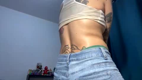 Ari Keimiwrights  online show from December 2024 03:12:01 AM