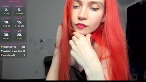 Snapshot of kitsunemoon chatting on January 2025 10:35:01 PM Kitsune online show from January 2025 10:35:01 PM