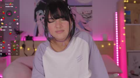 Snapshot of kittenmoon_ chatting on December 2024 03:00:02 PM      online show from December 2024 03:00:02 PM