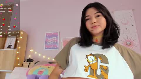Snapshot of kittenmoon_ chatting on October 2025 04:59:02 PM      online show from October 2025 04:59:02 PM