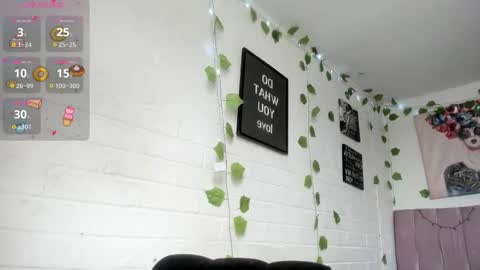  KITTY online show from December 2025 07:40:02 PM