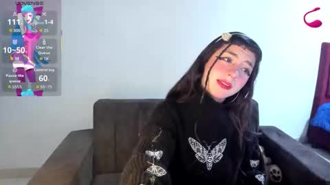 kitty__chs online show from September 2025 11:15:01 AM